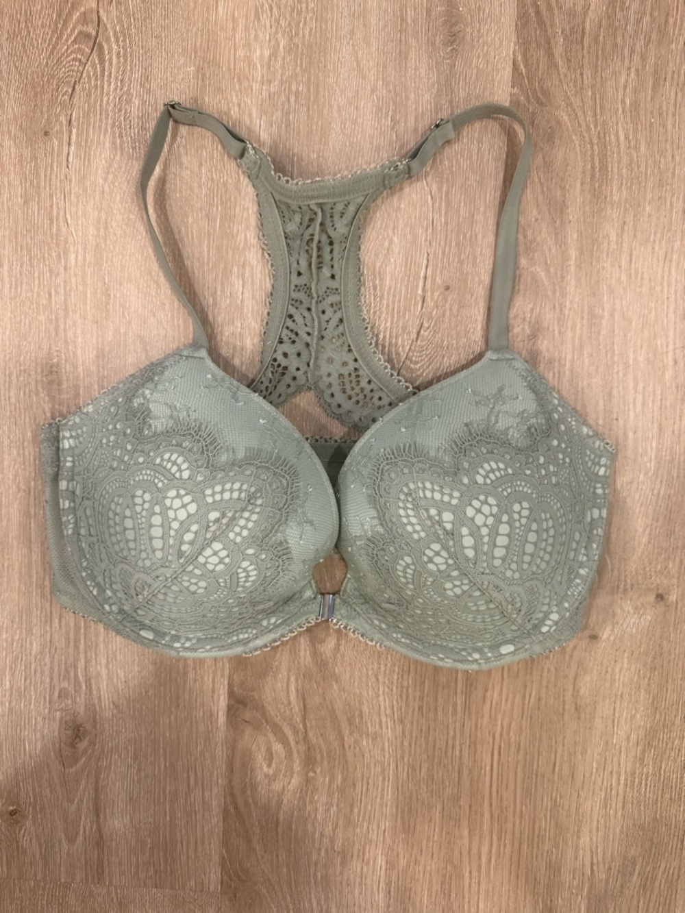 Victoria’s Secret Lace Racerback Push-Up Bra Size 34 DD